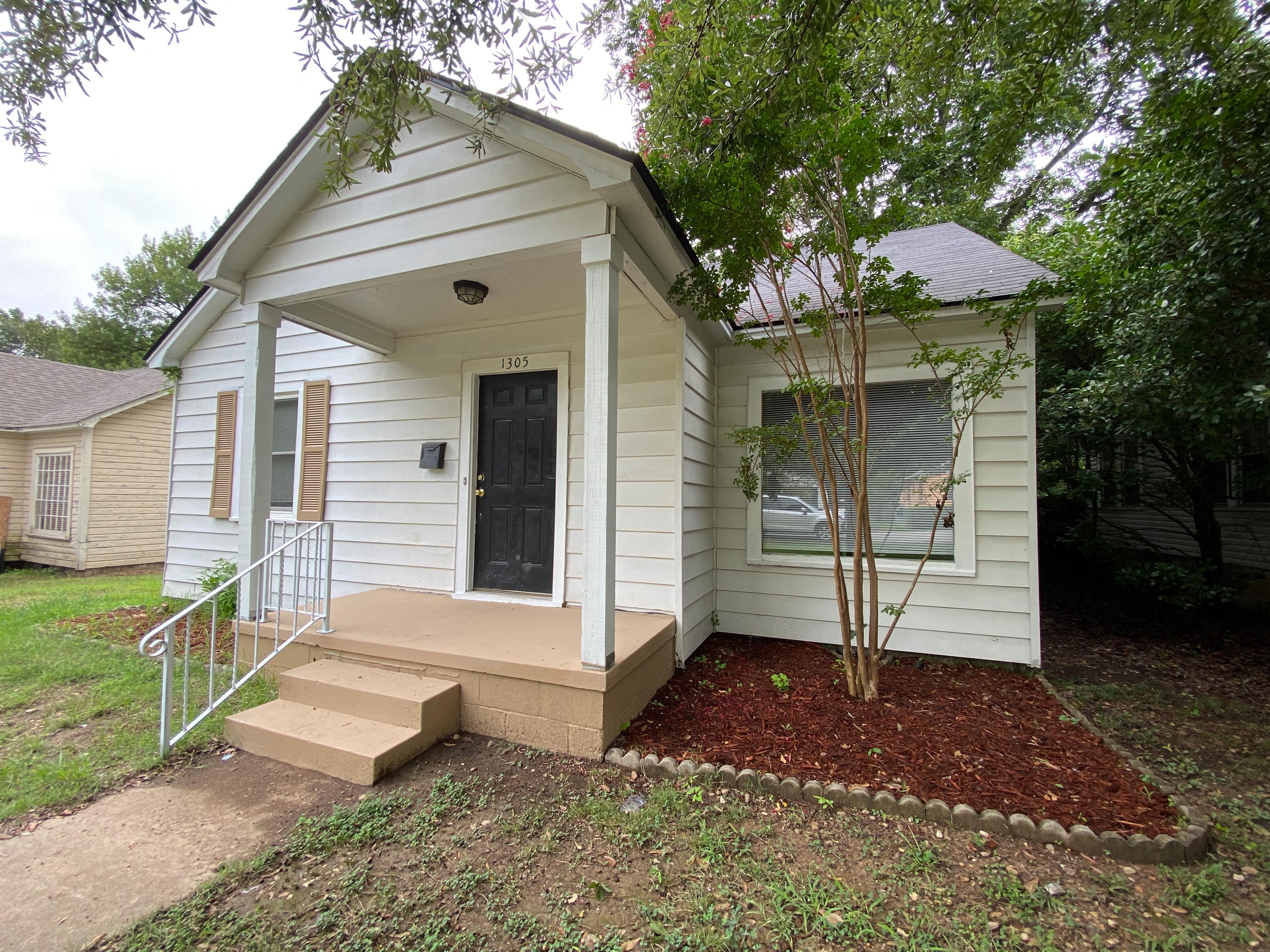 1305 North 37th